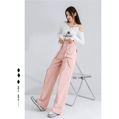 Wide-Leg High-Rise Multi-Pocket Cargo Pants — view 4