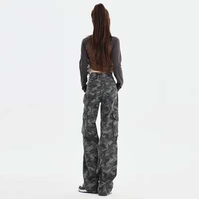 Wide-Leg Camo Multi-Pocket Jeans — view 6