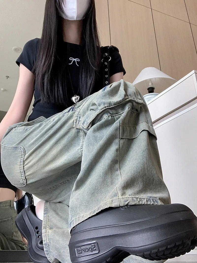 Jeans de pierna ancha, con lavado vintage, multibolsillo para mujer — Detalles del producto 9