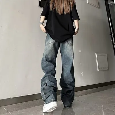 Wide-Leg Washed Multi-Pocket Jeans — view 3