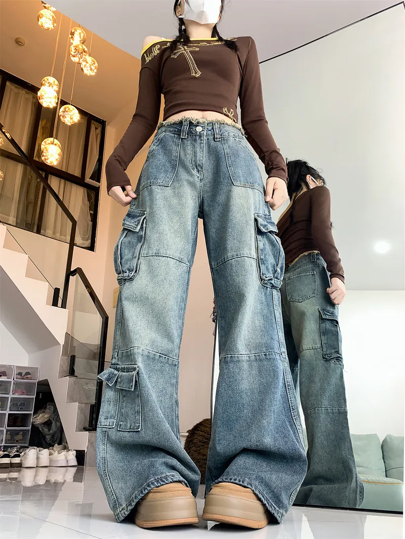 Wide-Leg Frayed Hem Multi-Pocket Cargo Pants — Product details 2