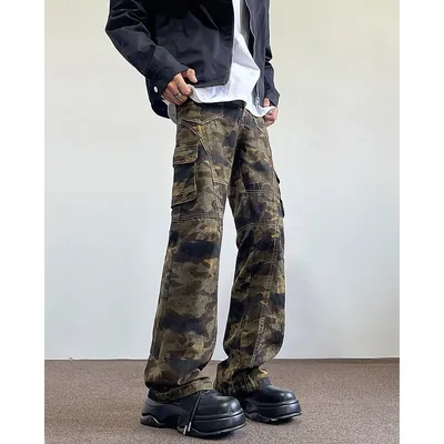 Wide-Leg Camo Multi-Pocket Cargo Pants — view 4