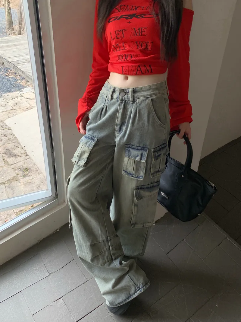 Calça Cargo pernas largas de cintura baixa com múltiplos bolsos Feminina — Detalhes do produto 8