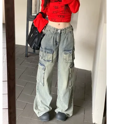 Calça Cargo pernas largas de cintura baixa com múltiplos bolsos Feminina — view 3