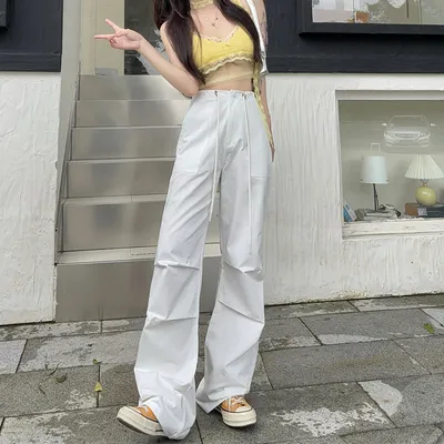 Calça Cargo com múltiplos bolsos Feminina — view 3