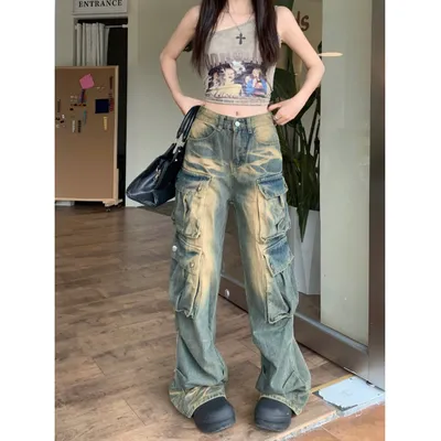 Wide-Leg High-Rise Multi-Pocket Jeans — view 3
