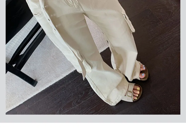 Flared Multi-Pocket Jeans — Product details 4