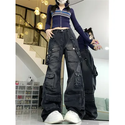 Calça Jeans pernas largas com lavagem vintage com múltiplos bolsos Feminina — view 5