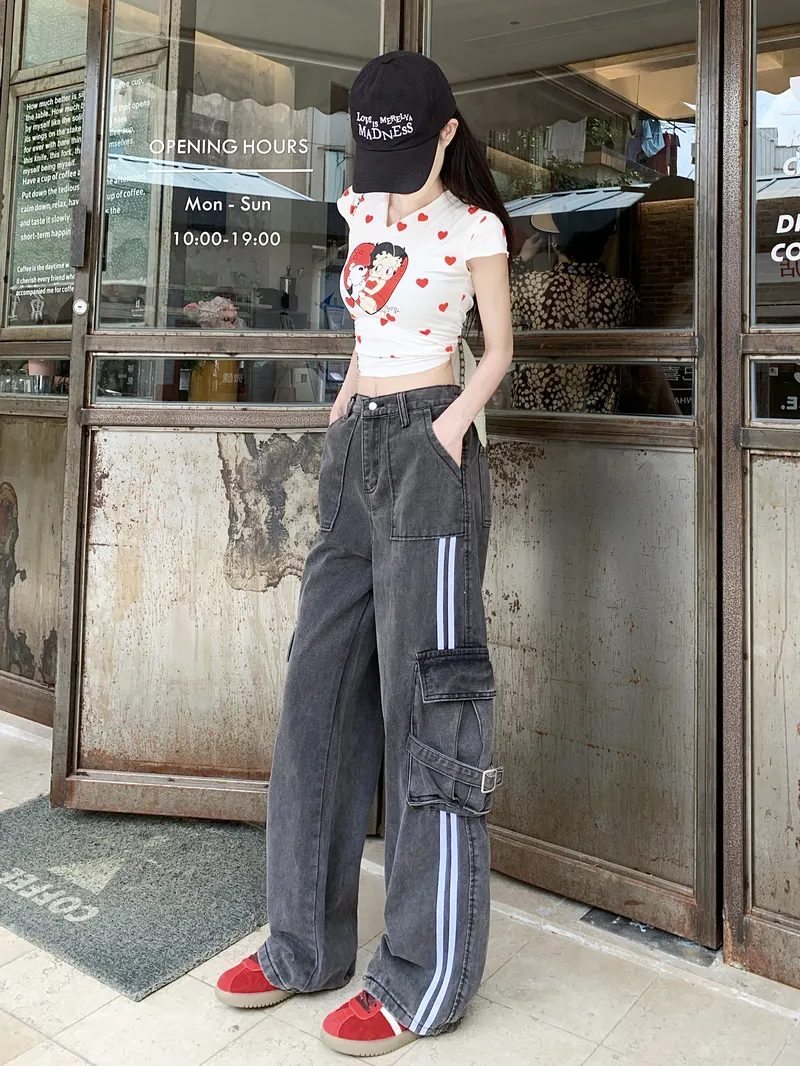 Wide-Leg High-Rise Multi-Pocket Jeans — Product details 3