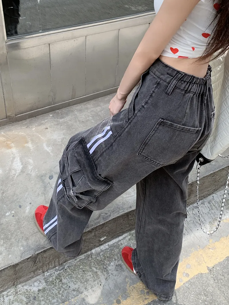 Wide-Leg High-Rise Multi-Pocket Jeans — Product details 8