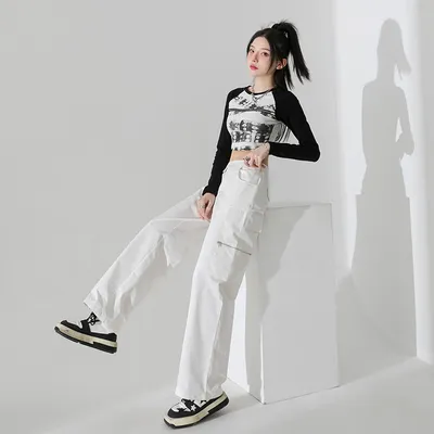 Calça Cargo com múltiplos bolsos Feminina — view 3