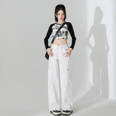 Calça Cargo com múltiplos bolsos Feminina — view 6