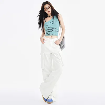 Wide-Leg Multi-Pocket Cargo Pants — view 4