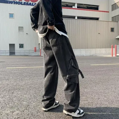 Calça Cargo de corte reto com lavagem com múltiplos bolsos Unissex — view 4