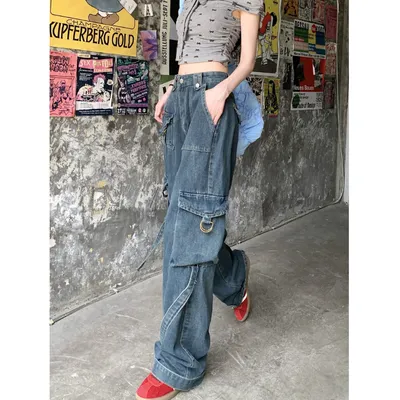 Wide-Leg High-Rise Multi-Pocket Cargo Pants — view 5