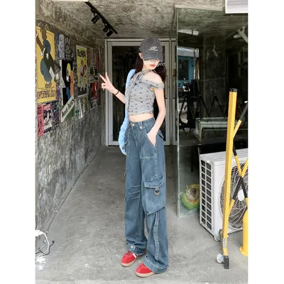 Wide-Leg High-Rise Multi-Pocket Cargo Pants — view 6