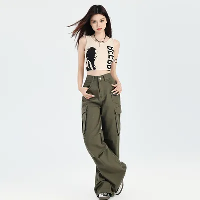 Wide-Leg Multi-Pocket Cargo Pants — view 4
