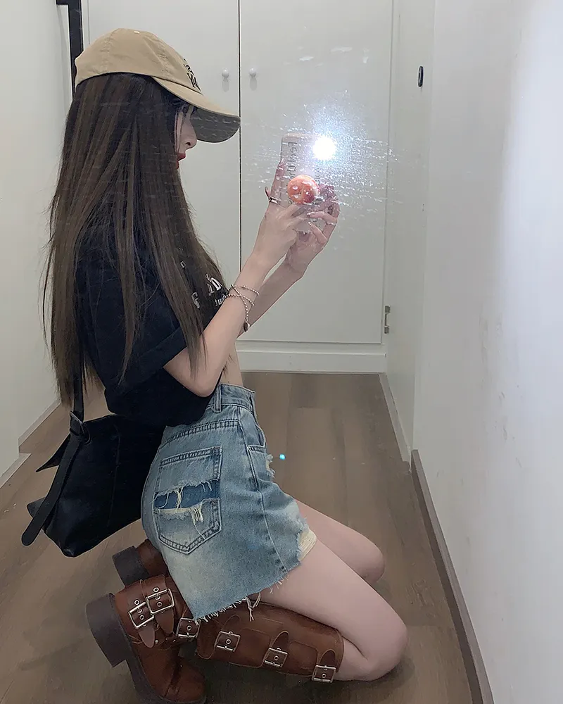 Jeans de pierna ancha, de tiro alto, con rasguños para mujer — Detalles del producto 3