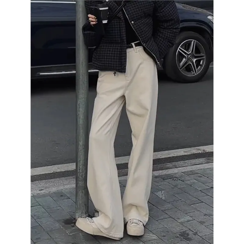 Jeans de corte recto para mujer — view 1