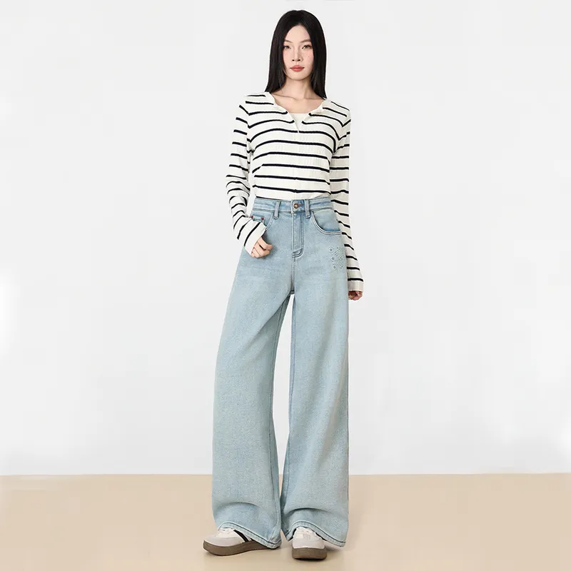 Jeans de corte acampanado, de tiro alto para mujer — view 1